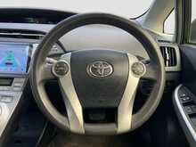 Toyota Prius S - U8861
