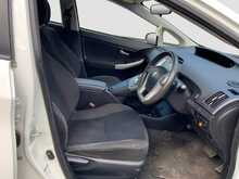 Toyota Prius S - U8861