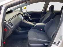 Toyota Prius S - U8861