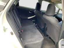 Toyota Prius S - U8861