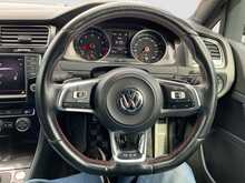 Volkswagen Golf GDI - U8862
