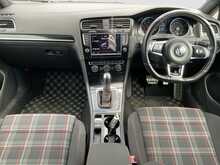Volkswagen Golf GDI - U8862