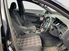 Volkswagen Golf GDI - U8862