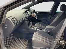 Volkswagen Golf GDI - U8862