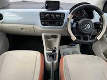 Volkswagen up!  - U8863