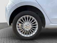 Volkswagen up!  - U8863