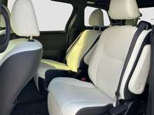 Toyota Estima Hybrid Aeras - U8864