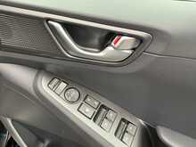 Hyundai IONIQ Premium - U8871