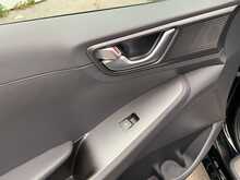 Hyundai IONIQ Premium - U8871