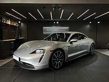Porsche Taycan Performance 4S 