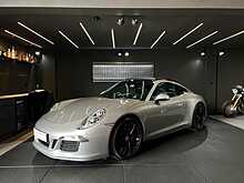 Porsche 911 991 Carrera GTS 