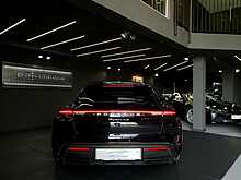 Porsche TAYCAN Performance Plus 93.4kWh 4S 