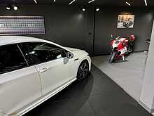 Volkswagen Golf TSI R 