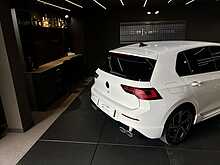 Volkswagen Golf TSI R 