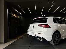 Volkswagen Golf TSI R 