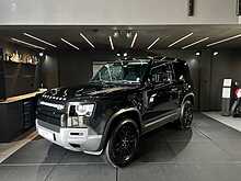 Land Rover Defender 90 D200 MHEV 