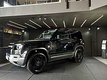 Land Rover Defender 90 D200 MHEV 