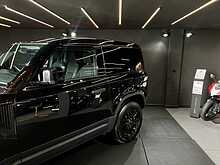 Land Rover Defender 90 D200 MHEV 