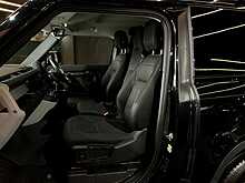 Land Rover Defender 90 D200 MHEV 