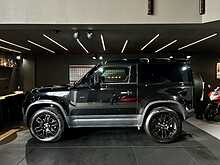 Land Rover Defender 90 D200 MHEV 