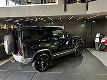 Land Rover Defender 90 D200 MHEV 