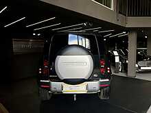 Land Rover Defender 90 D200 MHEV 