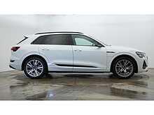 Audi e-tron Launch Edition 