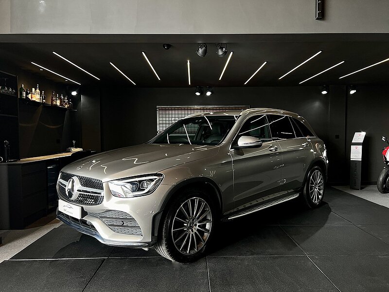 GLC300d AMG Line SUV 2.0 Automatic Diesel
