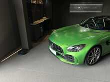 Mercedes-Benz AMG GT V8 BiTurbo R 