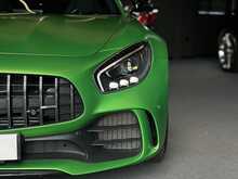 Mercedes-Benz AMG GT V8 BiTurbo R 