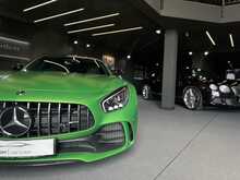 Mercedes-Benz AMG GT V8 BiTurbo R 