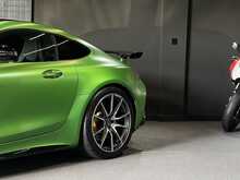 Mercedes-Benz AMG GT V8 BiTurbo R 