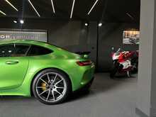 Mercedes-Benz AMG GT V8 BiTurbo R 