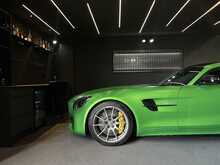 Mercedes-Benz AMG GT V8 BiTurbo R 