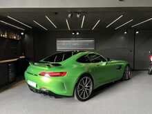 Mercedes-Benz AMG GT V8 BiTurbo R 