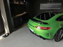 Mercedes-Benz AMG GT V8 BiTurbo R 