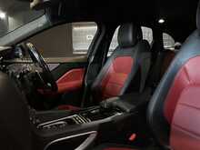 Jaguar F-PACE D180 R-Sport 