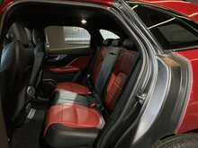 Jaguar F-PACE D180 R-Sport 