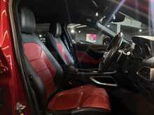 Jaguar F-PACE D180 R-Sport 