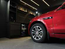 Jaguar F-PACE D180 R-Sport 