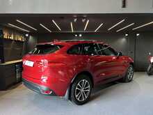 Jaguar F-PACE D180 R-Sport 