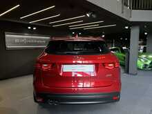 Jaguar F-PACE D180 R-Sport 
