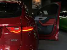 Jaguar F-PACE D180 R-Sport 