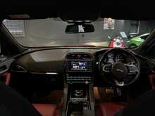 Jaguar F-PACE D180 R-Sport 
