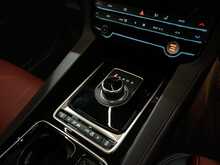 Jaguar F-PACE D180 R-Sport 