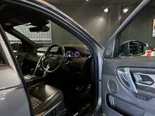 Land Rover Discovery Sport D180 MHEV R-Dynamic HSE