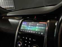 Land Rover Discovery Sport D180 MHEV R-Dynamic HSE