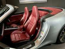 Porsche 911 3.0T 992 Carrera Convertible