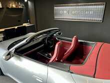Porsche 911 3.0T 992 Carrera Convertible