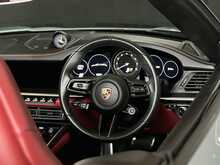 Porsche 911 3.0T 992 Carrera Convertible